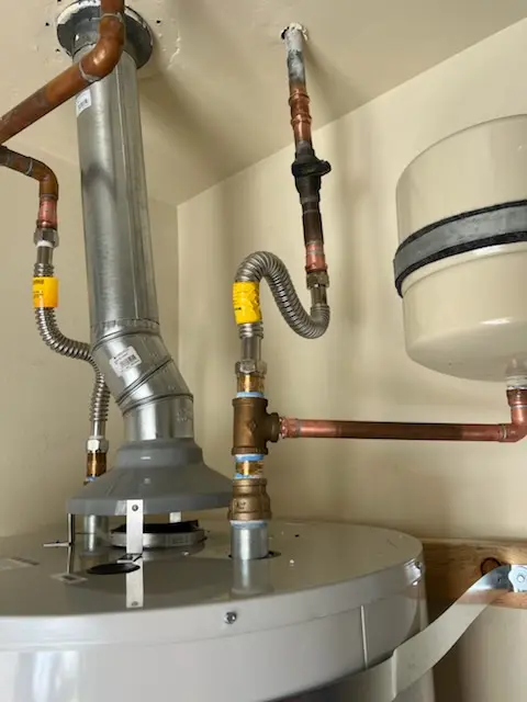 Water heater installation and plumbing repair in Thaxton